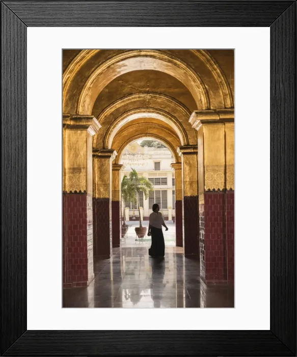Framed Print : Mahamuni Paya Buddha Temple, Mandalay, Mandalay Region, Myanmar (Burma), Asia Framed Print : Mahamuni Paya Buddha Temple, Mandalay, Mandalay Region, Myanmar (Burma), Asia