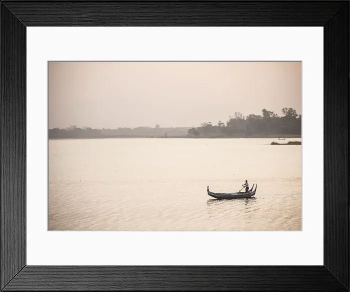 Framed Print : Rowing boat on Taungthaman Lake at sunrise, at U Bein Bridge, Mandalay, Mandalay Region Framed Print : Rowing boat on Taungthaman Lake at sunrise, at U Bein Bridge, Mandalay, Mandalay Region