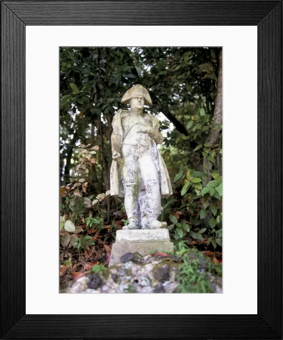 Framed Print : Statue in grounds of Villa Napoleon of San Martino Framed Print : Statue in grounds of Villa Napoleon of San Martino