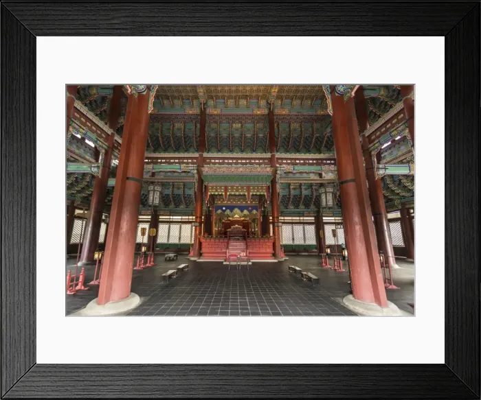 Framed Print : Vivid colours of Imperial Throne Hall (Geunjeongjeon) interior, Gyeongbokgung Palace Framed Print : Vivid colours of Imperial Throne Hall (Geunjeongjeon) interior, Gyeongbokgung Palace