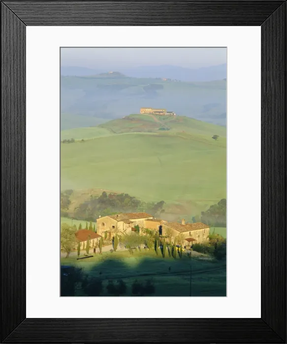 Framed Print : Farmhouses near Pienza near Siena Province Framed Print : Farmhouses near Pienza near Siena Province