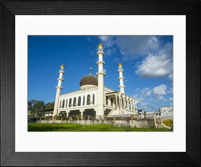 Framed Print : Mosque Keizerstraat, UNESCO World Heritage Site, Paramaribo, Surinam, South America Framed Print : Mosque Keizerstraat, UNESCO World Heritage Site, Paramaribo, Surinam, South America