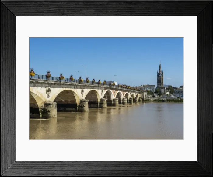 Framed Print : Libourne arch bridge over the Dordogne River, Libourne, Gironde, Aquitaine, France Framed Print : Libourne arch bridge over the Dordogne River, Libourne, Gironde, Aquitaine, France