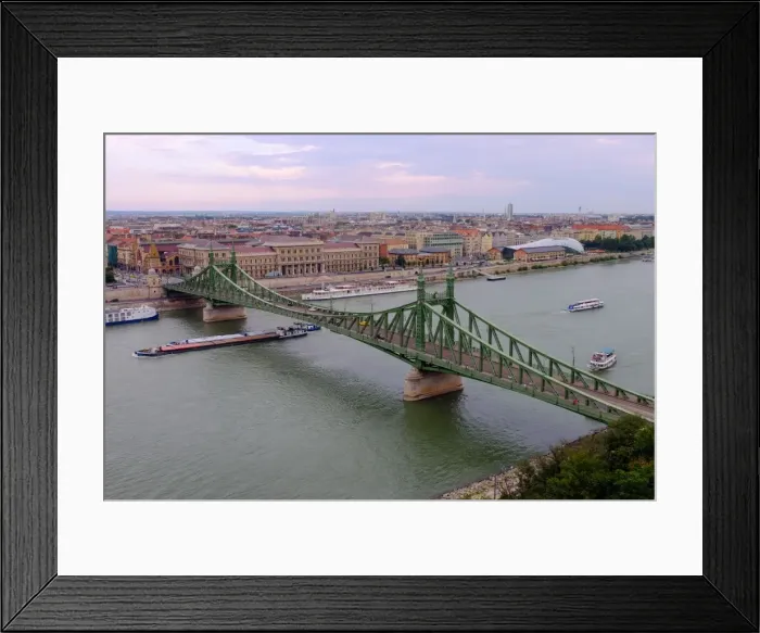 Framed Print : Szabadsag hid (Liberty Bridge), Budapest, Hungary, Europe Framed Print : Szabadsag hid (Liberty Bridge), Budapest, Hungary, Europe