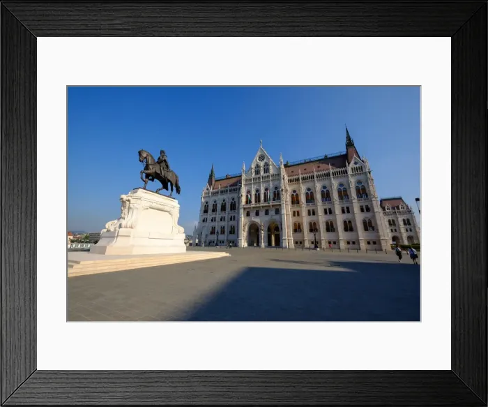 Framed Print : The Hungarian Parliament Building and statue of Gyula Andressy, Budapest, Hungary, Europe Framed Print : The Hungarian Parliament Building and statue of Gyula Andressy, Budapest, Hungary, Europe