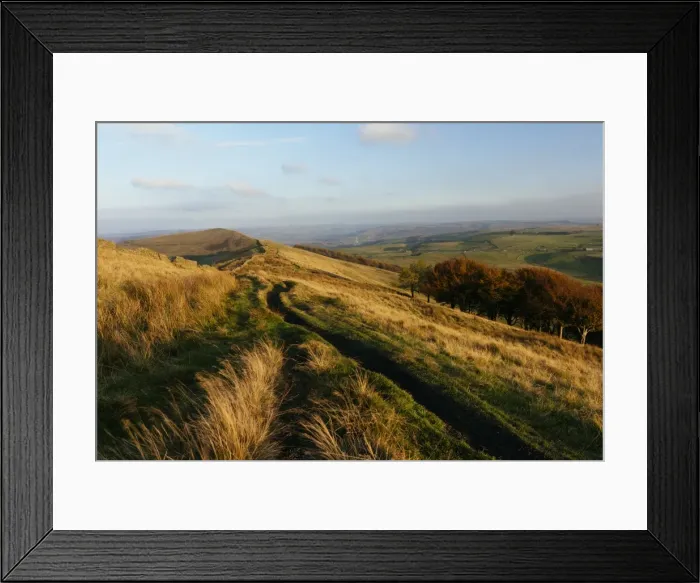 Framed Print : View from Mam Tor, Peak District, Derbyshire, England, United Kingdom, Europe Framed Print : View from Mam Tor, Peak District, Derbyshire, England, United Kingdom, Europe