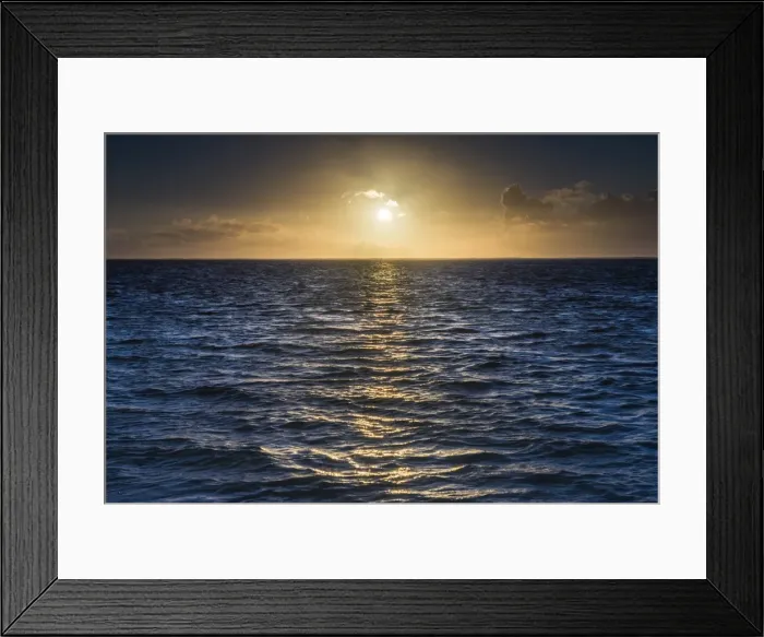 Framed Print : Sunrise on the tropical, pacific island of Rarotonga, Cook Islands, South Pacific Framed Print : Sunrise on the tropical, pacific island of Rarotonga, Cook Islands, South Pacific