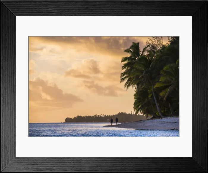 Framed Print : Walking along a tropical beach at sunset, Rarotonga, Cook Islands, South Pacific, Pacific Framed Print : Walking along a tropical beach at sunset, Rarotonga, Cook Islands, South Pacific, Pacific