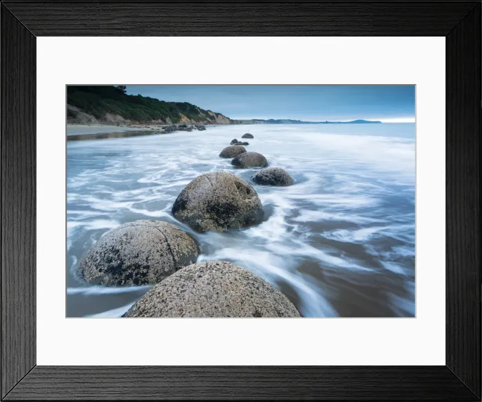 Framed Print : Moeraki boulders, Moeraki, Otago, South Island, New Zealand, Pacific Framed Print : Moeraki boulders, Moeraki, Otago, South Island, New Zealand, Pacific