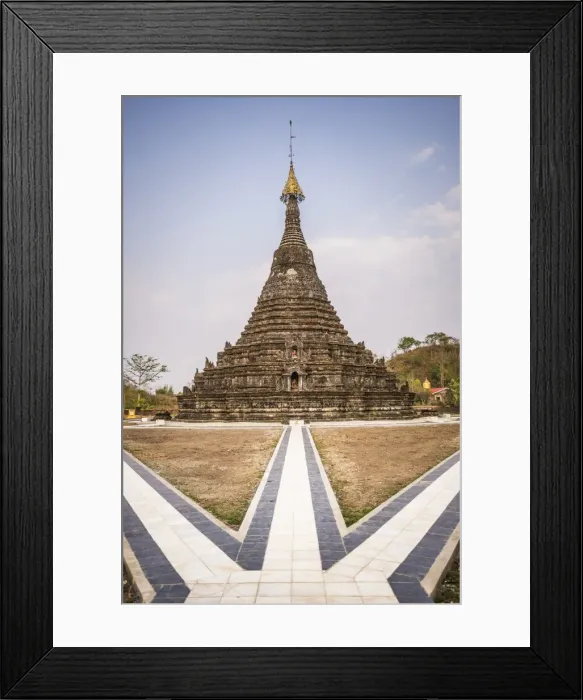 Framed Print : Buddhist temple ruins in Mrauk U, Rakhine State, Myanmar (Burma), Asia Framed Print : Buddhist temple ruins in Mrauk U, Rakhine State, Myanmar (Burma), Asia