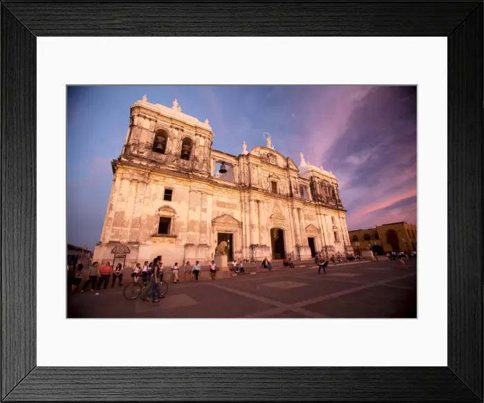 Framed Print : Basilica Catedral de la Asuncion, Leon, Nicaragua, Central America Framed Print : Basilica Catedral de la Asuncion, Leon, Nicaragua, Central America