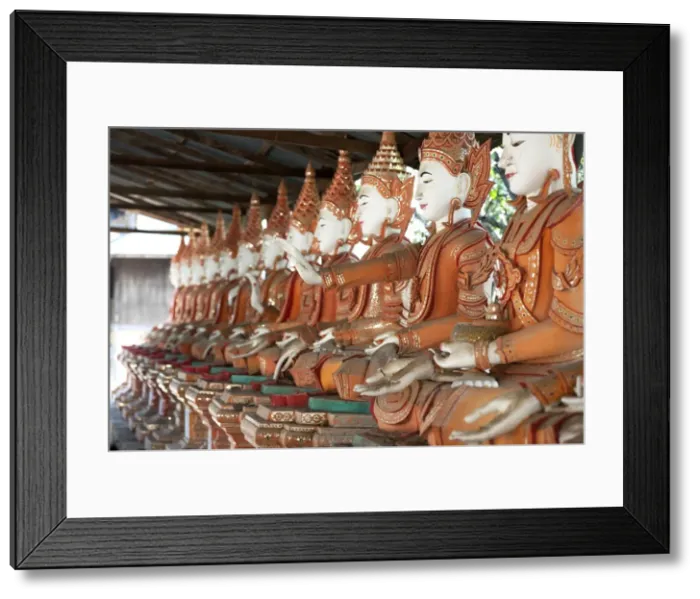 Framed Print : Line of seated Buddhas at the Maha Bodhi Ta Htaung monastery, Monywa township, Sagaing Division Framed Print : Line of seated Buddhas at the Maha Bodhi Ta Htaung monastery, Monywa township, Sagaing Division
