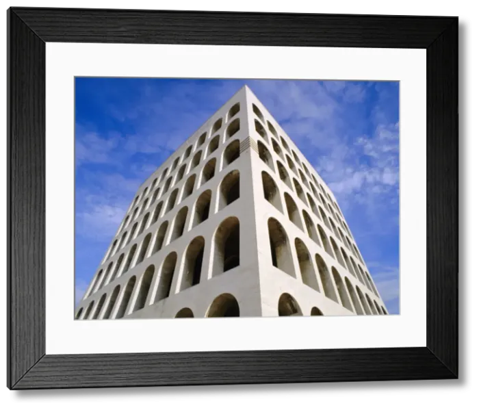 Framed Print : Palazzo della Civilta di Lavoro (square Colosseum) Framed Print : Palazzo della Civilta di Lavoro (square Colosseum)