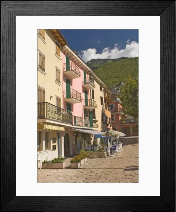 Framed Print : Lakeside cafe at Pai Framed Print : Lakeside cafe at Pai