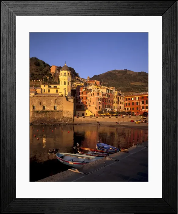 Framed Print : Vernazza harbour Framed Print : Vernazza harbour