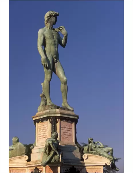 Bronze replica of Michelangelos David on Piazzale Michelangelo
