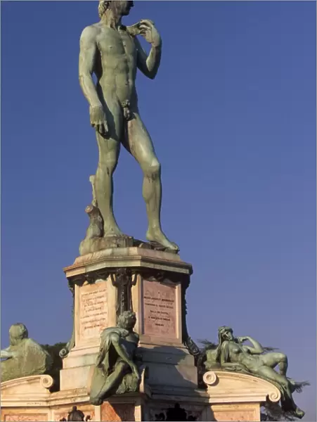 Bronze replica of Michelangelos David on Piazzale Michelangelo