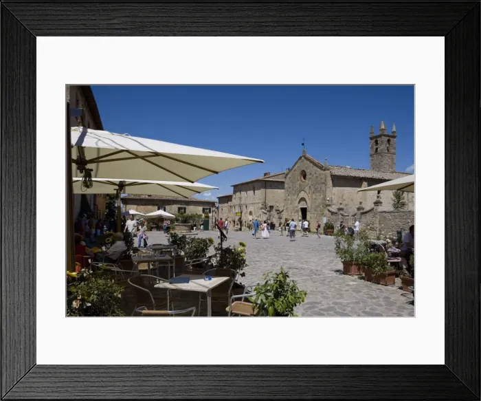 Framed Print : Cafe, Monteriggioni Framed Print : Cafe, Monteriggioni