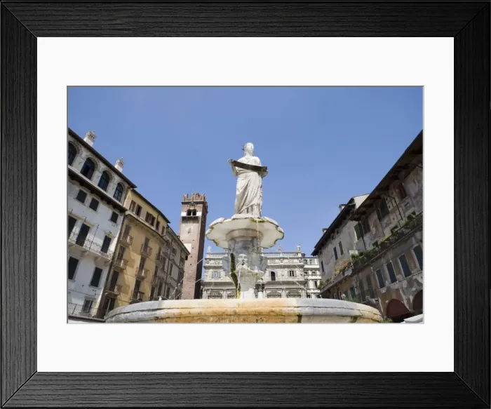 Framed Print : Fountain, Piazza Erbe Framed Print : Fountain, Piazza Erbe