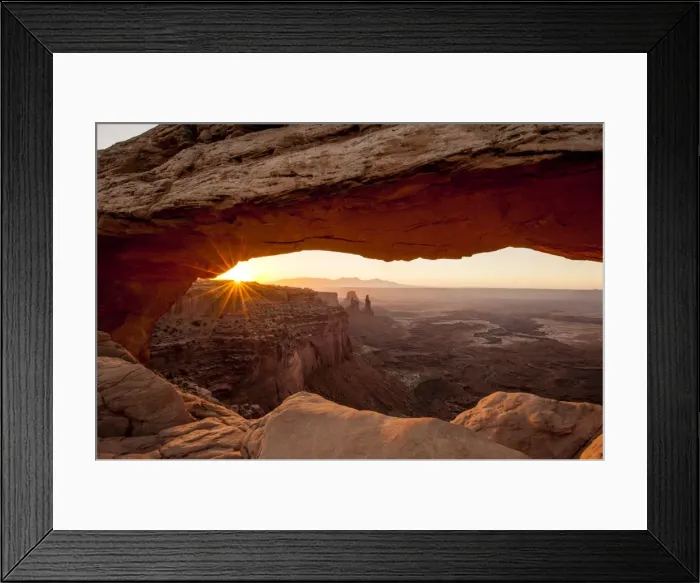 Framed Print : Mesa Arch, Canyonlands National Park, Utah, United States of America, North America Framed Print : Mesa Arch, Canyonlands National Park, Utah, United States of America, North America