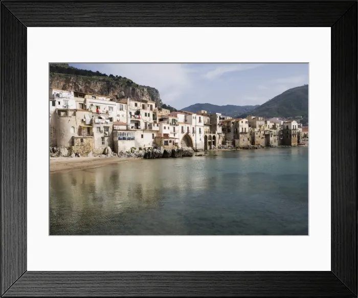 Framed Print : Fishermens houses overlooking the harbour Framed Print : Fishermens houses overlooking the harbour