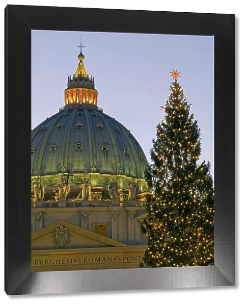 St. Peters Basilica at Christmas time