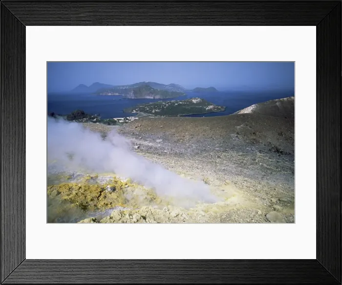 Framed Print : Steam issuing from sulphurous fumarole at Gran Craters Framed Print : Steam issuing from sulphurous fumarole at Gran Craters