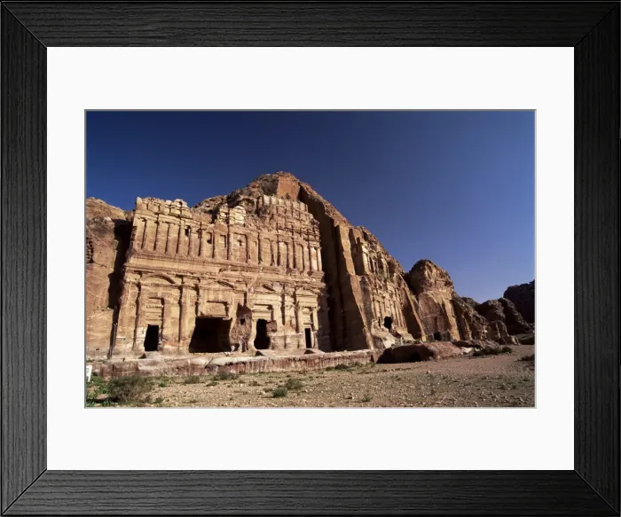 Framed Print : Palace Tomb in the chain of royal tombs Framed Print : Palace Tomb in the chain of royal tombs