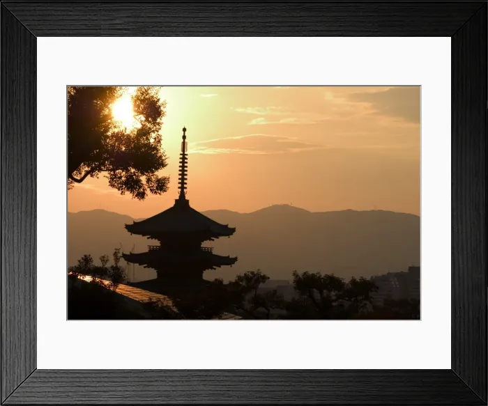Framed Print : Sunset, Yasaka no to pagoda Framed Print : Sunset, Yasaka no to pagoda