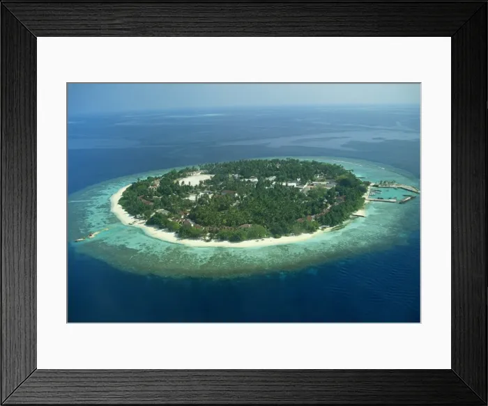 Framed Print : Aerial view of a tropical island in the Maldive Islands Framed Print : Aerial view of a tropical island in the Maldive Islands
