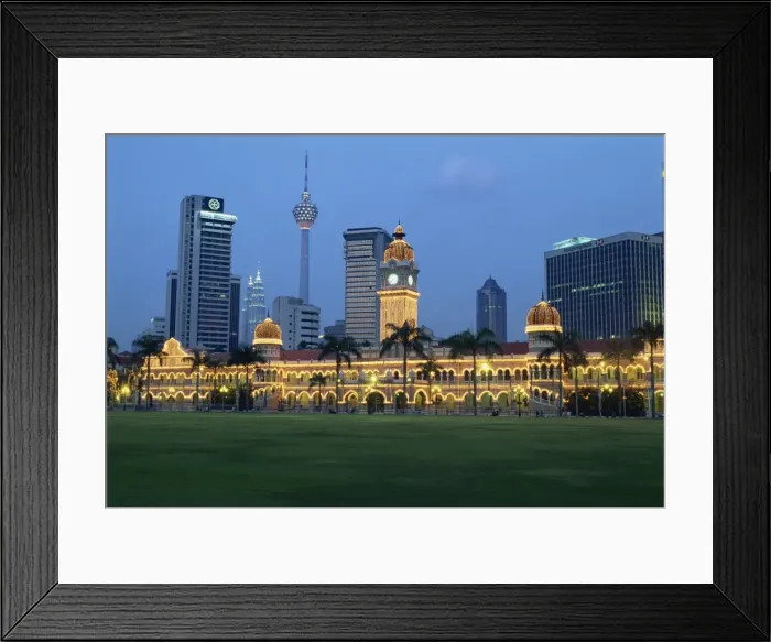 Framed Print : City skyline and the Sultan Abdul Samad Building illuminated at dusk Framed Print : City skyline and the Sultan Abdul Samad Building illuminated at dusk