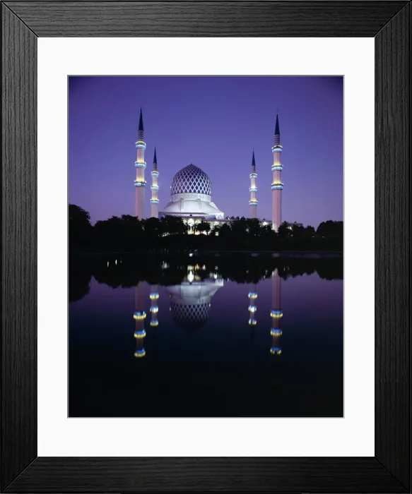 Framed Print : Reflection in tranquil water of the dome and minarets Framed Print : Reflection in tranquil water of the dome and minarets