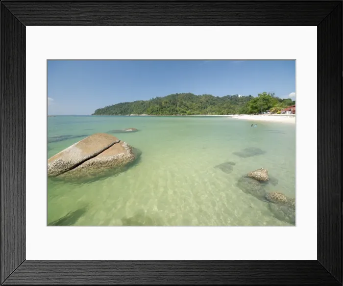Framed Print : Boulders and visitors at Coral Bay beach Framed Print : Boulders and visitors at Coral Bay beach