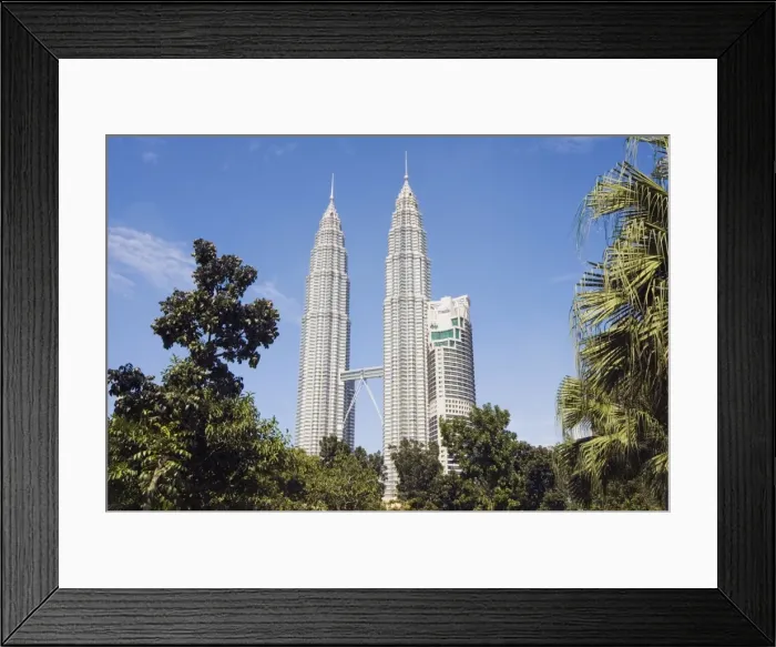Framed Print : Petronas Towers Framed Print : Petronas Towers