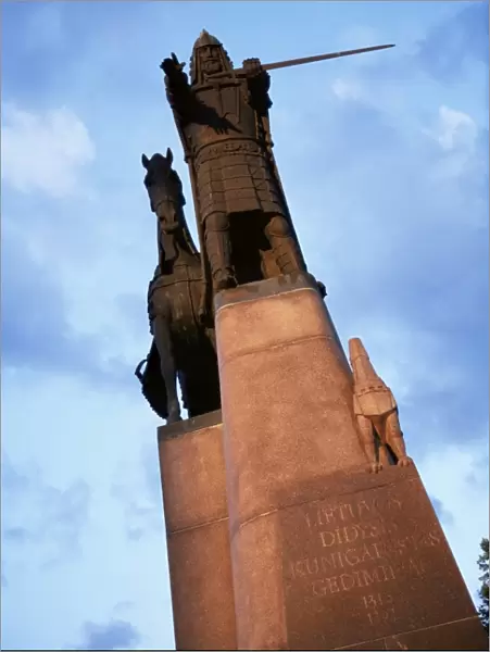 Statue of Grand Duke Gediminas and his horse