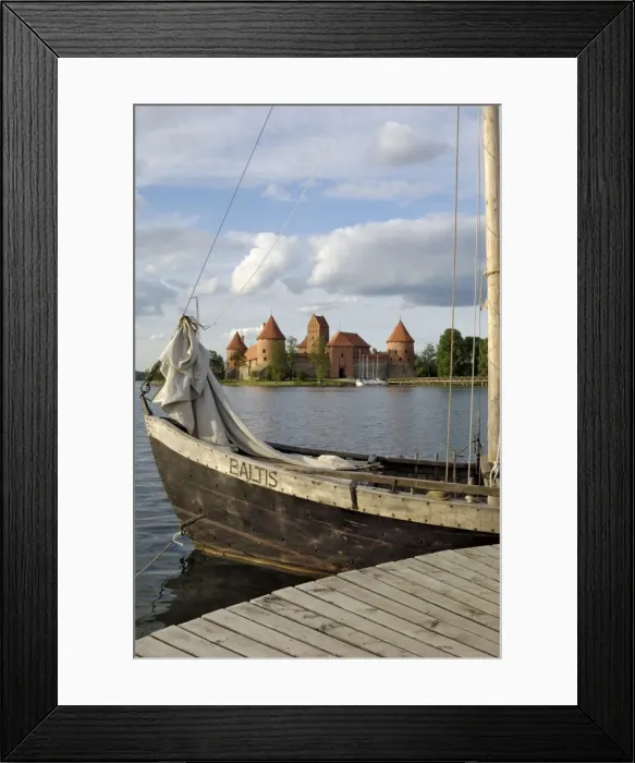 Framed Print : Traditional boat and Trakai Castle Framed Print : Traditional boat and Trakai Castle