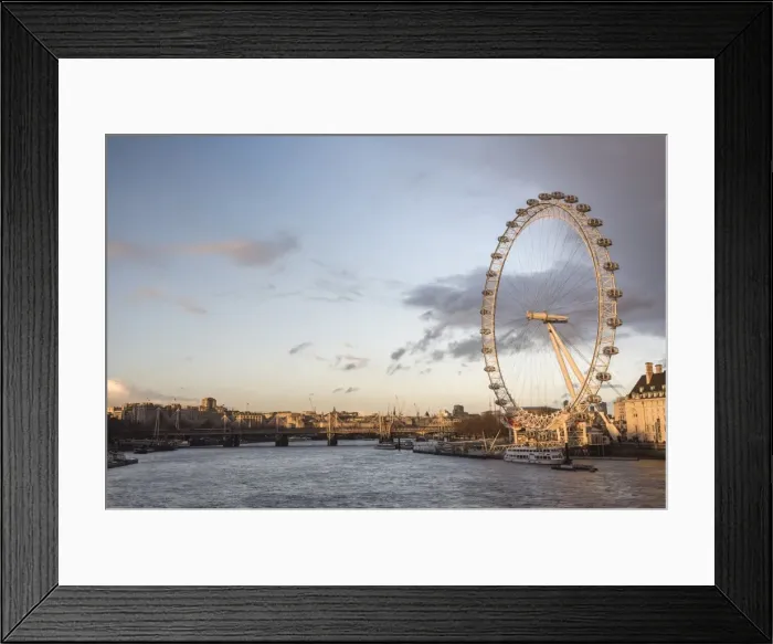Framed Print : The London Eye at sunset (Millennium Wheel), South Bank, London, England, United Kingdom Framed Print : The London Eye at sunset (Millennium Wheel), South Bank, London, England, United Kingdom