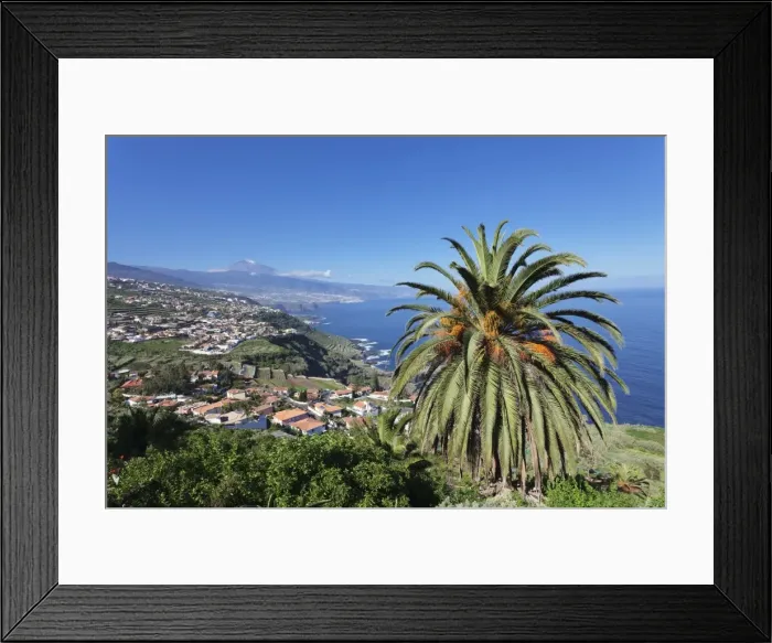 Framed Print : View over Orotava Valley to the north coast and Puerto de la Cruz und den Teide, Tenerife Framed Print : View over Orotava Valley to the north coast and Puerto de la Cruz und den Teide, Tenerife