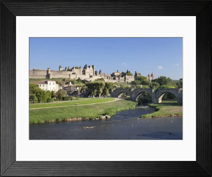 Framed Print : La Cite, medieval fortress city, bridge over River Aude, Carcassonne, UNESCO World Heritage Site Framed Print : La Cite, medieval fortress city, bridge over River Aude, Carcassonne, UNESCO World Heritage Site