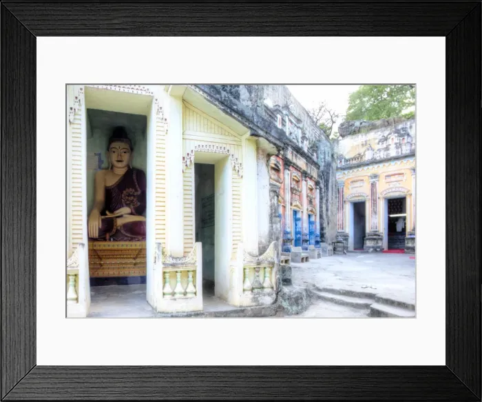 Framed Print : Buddhas inside the cave temples of Shwe Ba Hill on the west bank of Chindwin River Framed Print : Buddhas inside the cave temples of Shwe Ba Hill on the west bank of Chindwin River