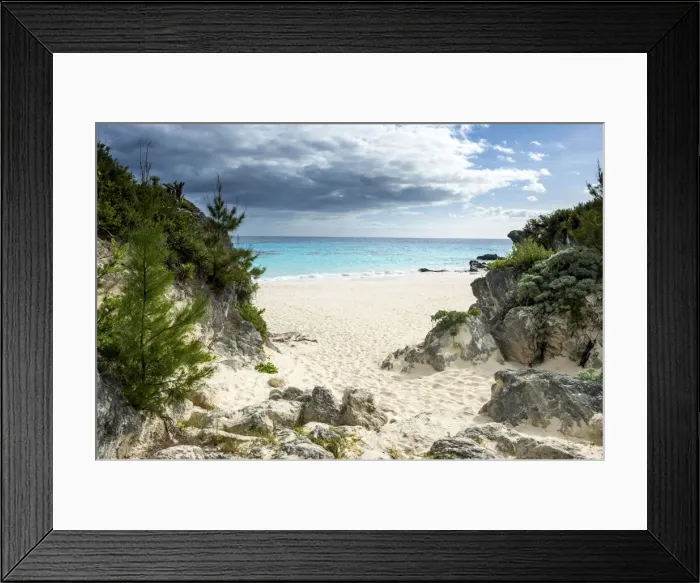 Framed Print : White sand beach in Chaplins bay, Bermuda, North America Framed Print : White sand beach in Chaplins bay, Bermuda, North America