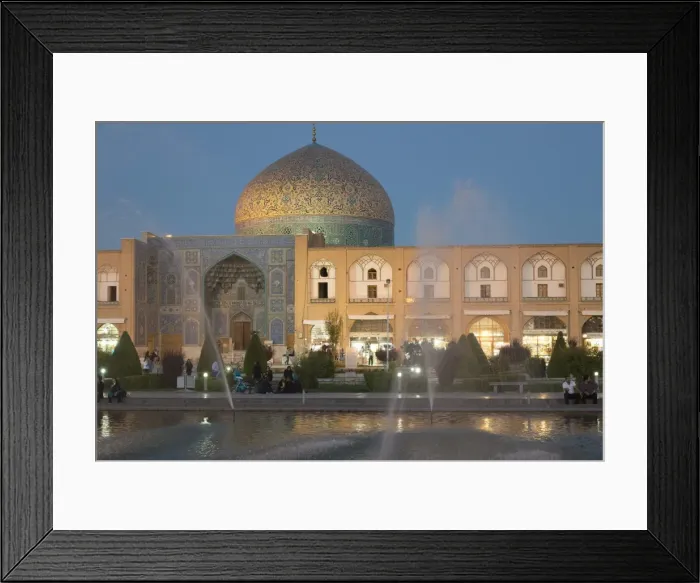 Framed Print : Naqash e Jahan Imam square, Esfahan, Iran, Western Asia Framed Print : Naqash e Jahan Imam square, Esfahan, Iran, Western Asia