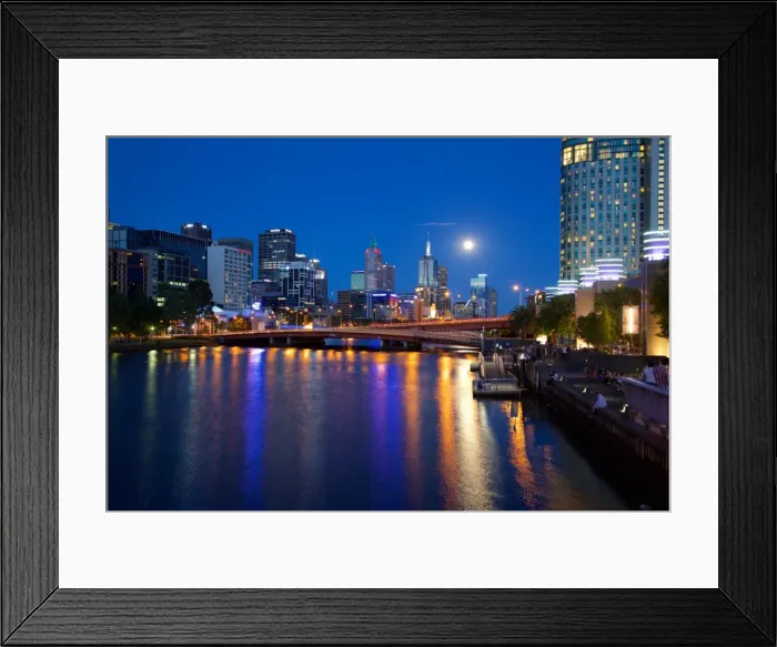 Framed Print : City Skyline from Southbank Promenade, Melbourne, Victoria, Australia, Oceania Framed Print : City Skyline from Southbank Promenade, Melbourne, Victoria, Australia, Oceania