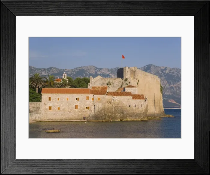 Framed Print : Town beach looking towards the walls of Stari Grad (Old Town) Framed Print : Town beach looking towards the walls of Stari Grad (Old Town)
