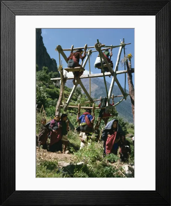 Framed Print : Childrens swing or gurung in Modi Khola Framed Print : Childrens swing or gurung in Modi Khola