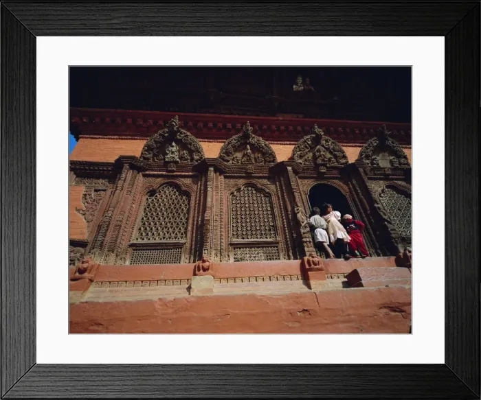 Framed Print : Shiva-Parvati temple (Durbar Square) and children Framed Print : Shiva-Parvati temple (Durbar Square) and children