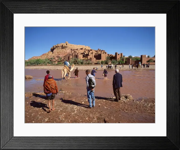 Framed Print : Tourists cross river Asif Mellah to visit Kasbah Ait Ben Haddou