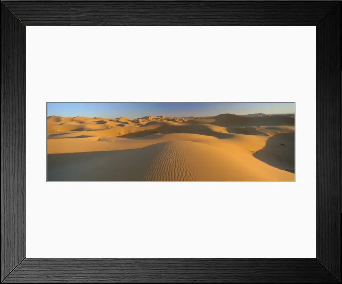 Framed Print : View across sand dunes of the Erg Chebbi Framed Print : View across sand dunes of the Erg Chebbi