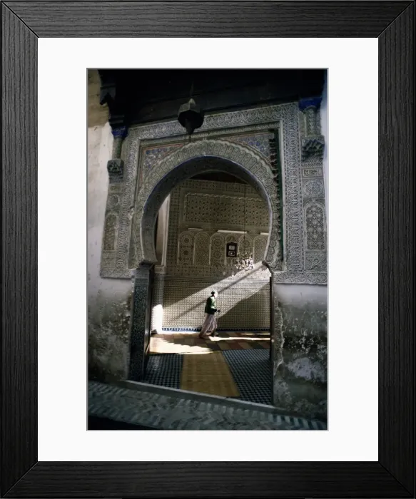 Framed Print : Arched entrance to Islamic mosque in the medina