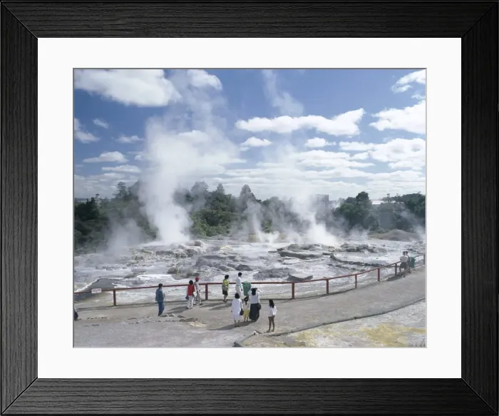 Framed Print : Pohutu geyser Framed Print : Pohutu geyser